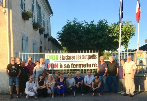 Non à la fermeture de la classe des tout petits