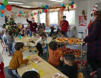 Noël à la cantine maternelle